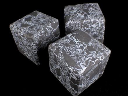 ノンポリッシュシュンガイト