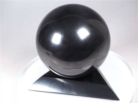 シュンガイト シュンガ石 フラーレン カレリア共和国 スフィア 丸玉