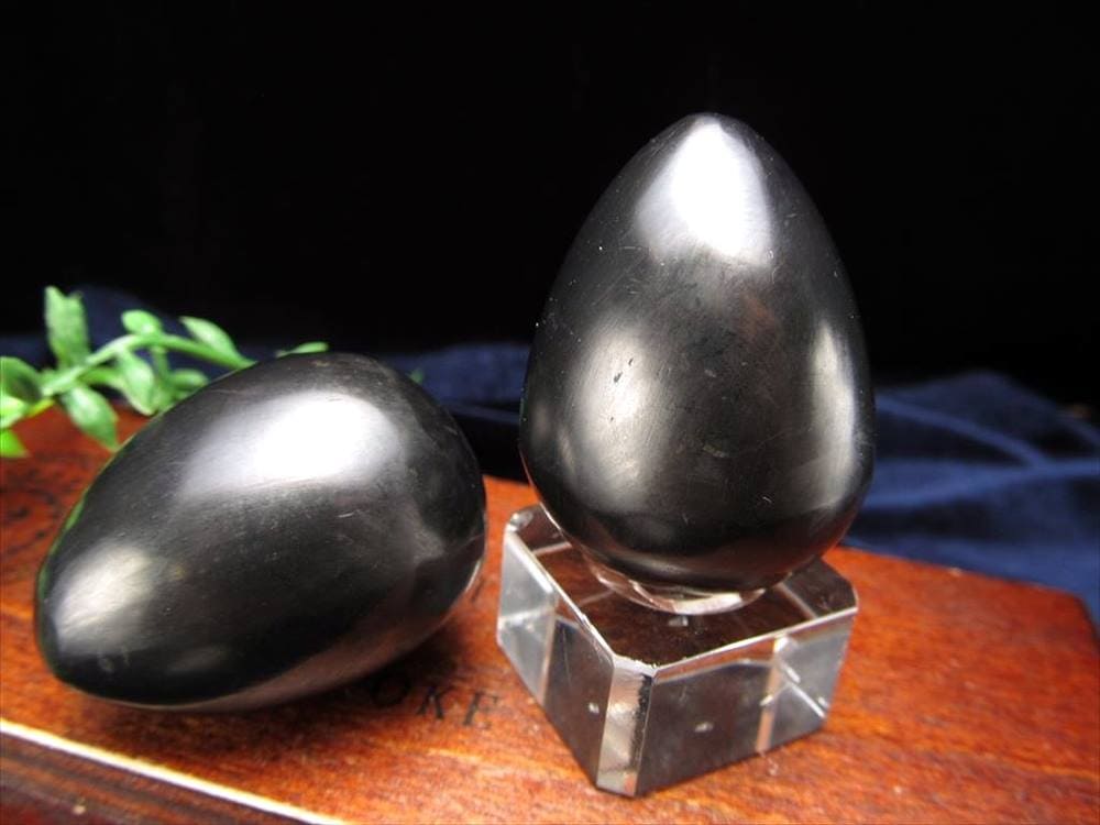 シュンガイトエッグ