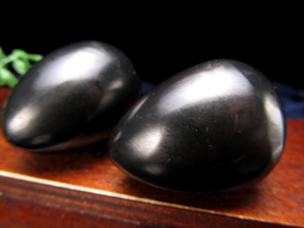 シュンガイトエッグ