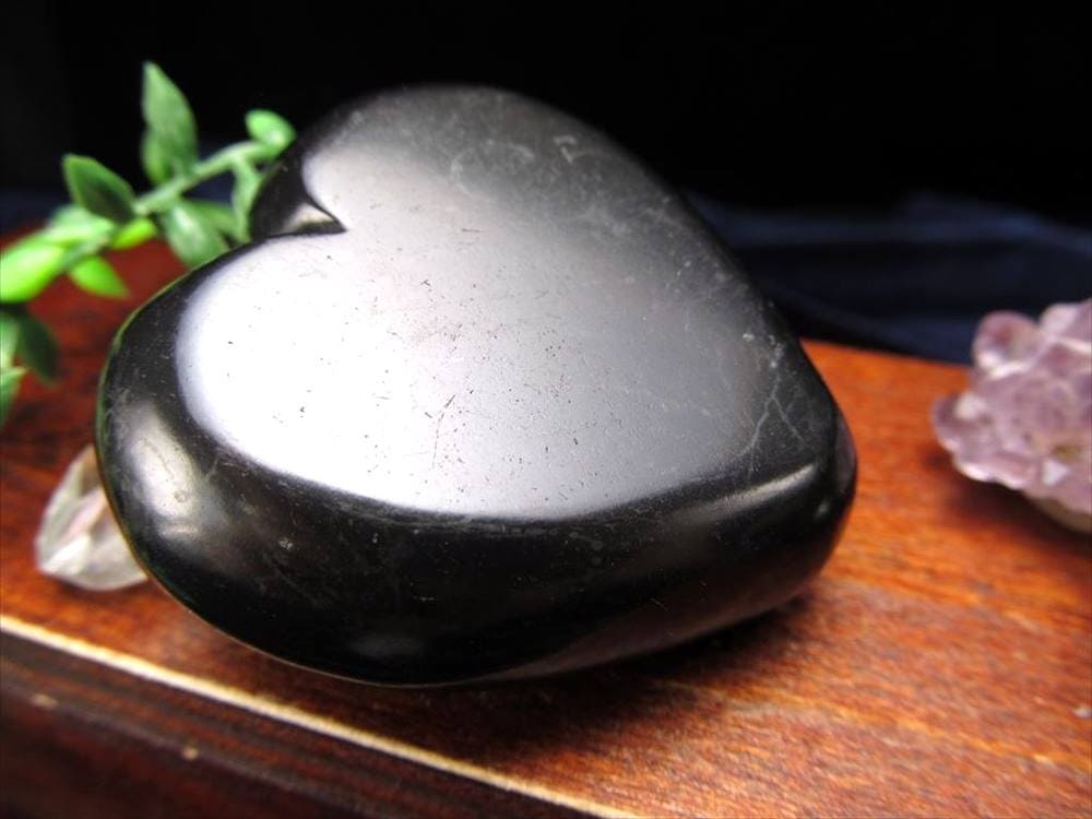 シュンガイトハート