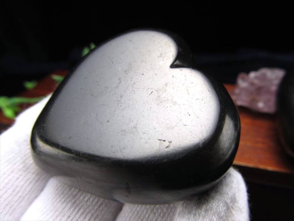 シュンガイトハート