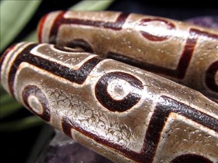 天珠,馬蹄痕天珠,至純天珠,瑪瑙,黒鳶赤紋