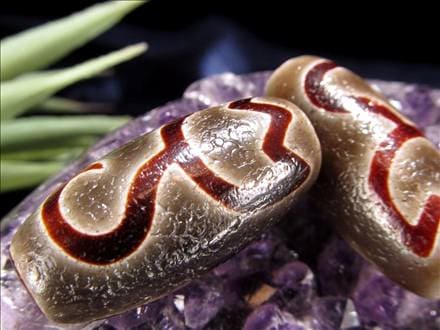 天珠,馬蹄痕天珠,至純天珠,瑪瑙,黒鳶赤紋