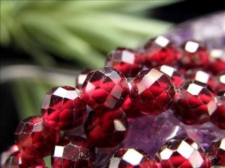 ガーネット,柘榴石,カット,ビーズ連,連材