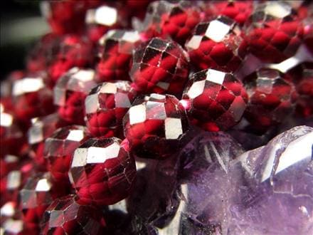 ガーネット,柘榴石,カット,ビーズ連,連材