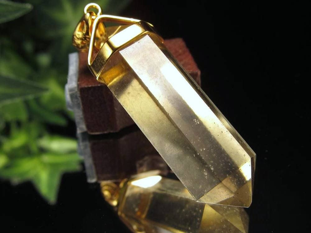 リビアングラス 隕石 アクセサリー ペンダント インパクトガラス