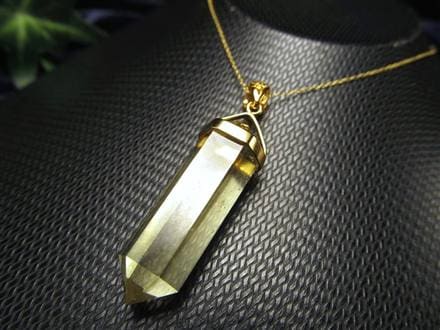 リビアングラス 隕石 アクセサリー ペンダント インパクトガラス