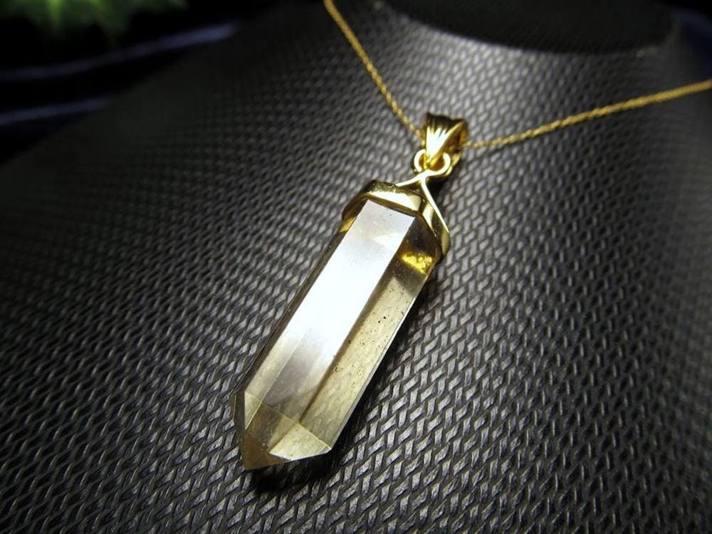 リビアングラス 隕石 アクセサリー ペンダント インパクトガラス