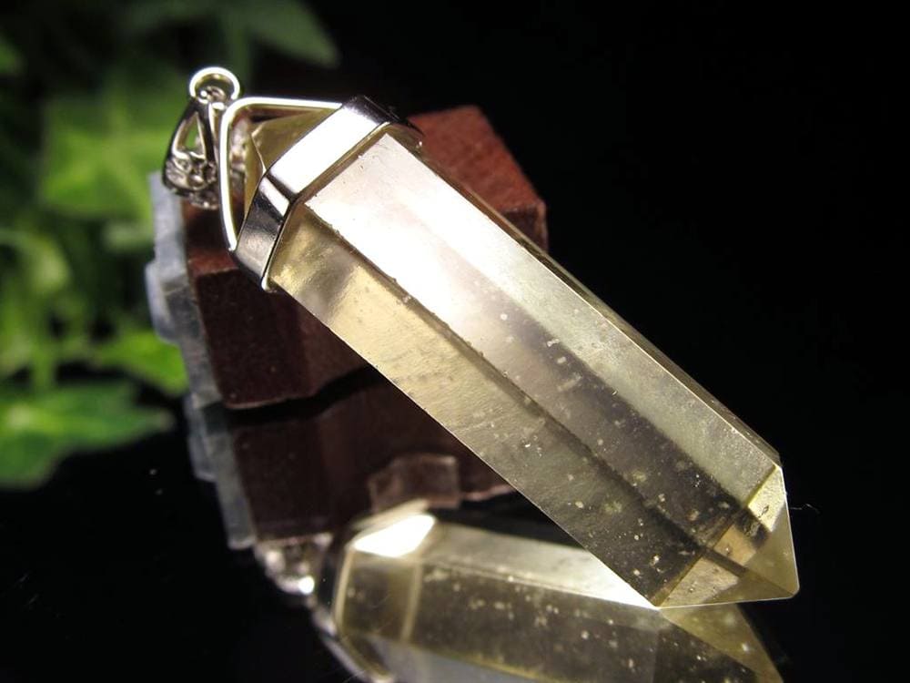 リビアングラス 隕石 アクセサリー ペンダント インパクトガラス