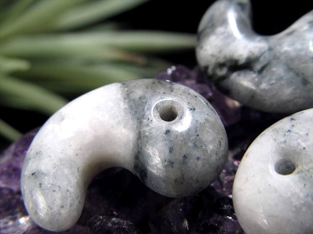 翡翠 勾玉 ジェイド 本翡翠 糸魚川