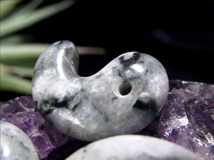 翡翠 勾玉 ジェイド 本翡翠 糸魚川