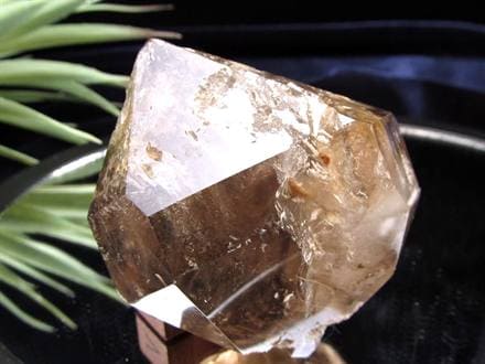 水入り水晶 エレスチャル 原石 置物 エンハイドクォーツ