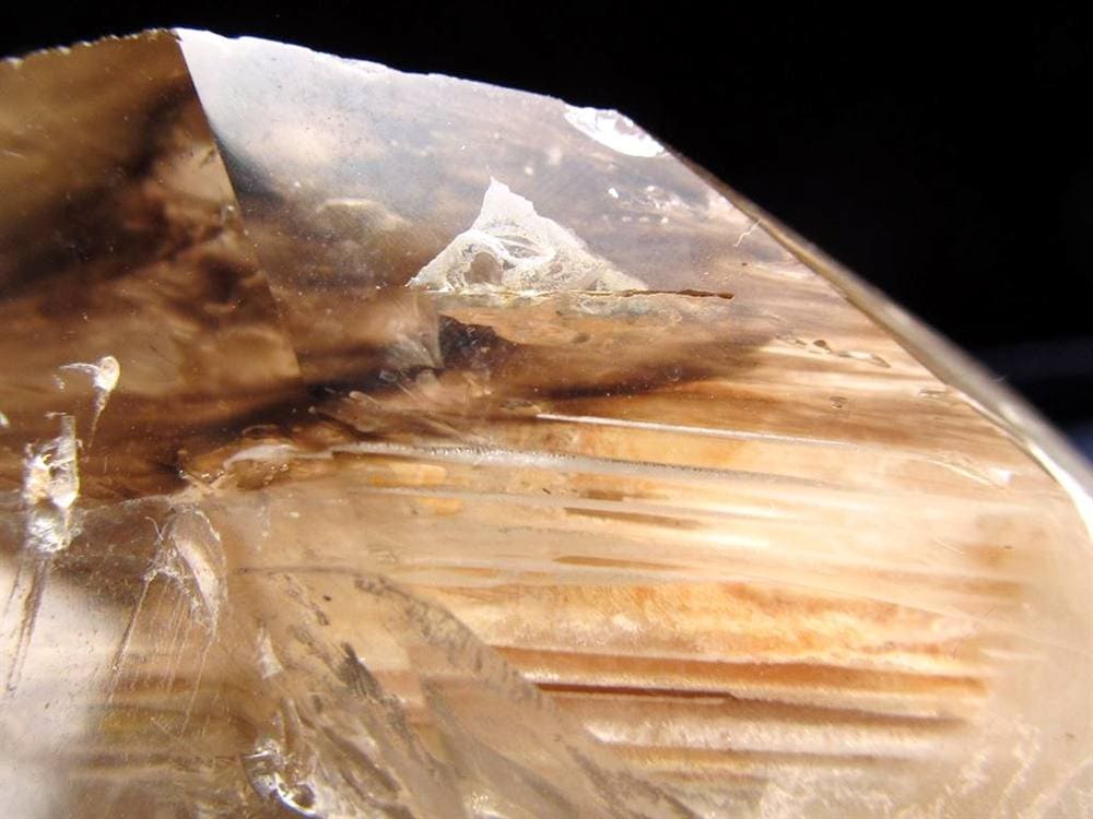 水入り水晶 エレスチャル 原石 置物 エンハイドクォーツ