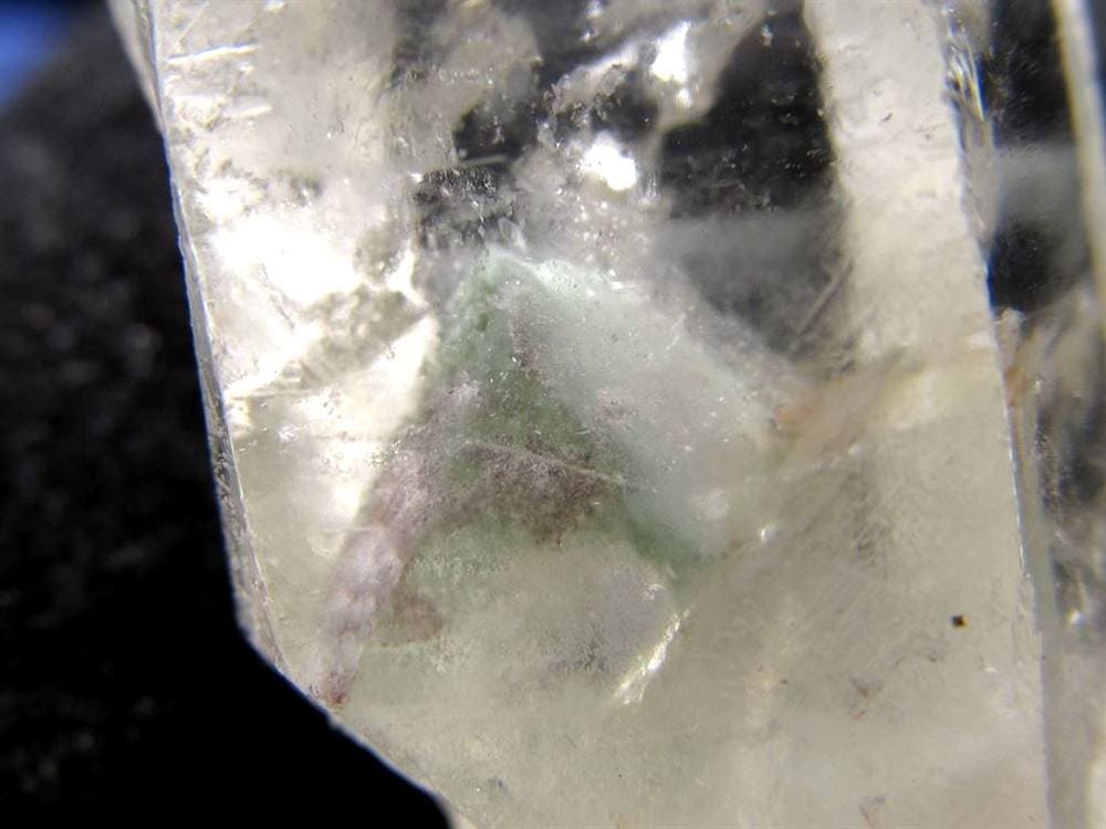 水晶ポイント 水晶 クリスタル ファントム水晶 山入り水晶 ファントムクォーツ