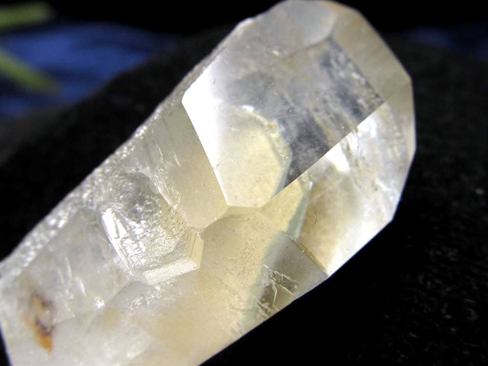 水晶ポイント 水晶 クリスタル ファントム水晶 山入り水晶 ファントムクォーツ