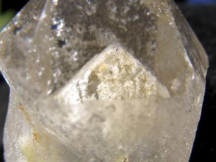水晶ポイント 水晶 クリスタル ファントム水晶 山入り水晶 ファントムクォーツ