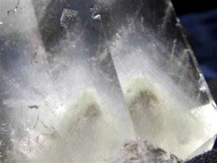 水晶 ファントム水晶 ポイント クリスタル 山入り水晶