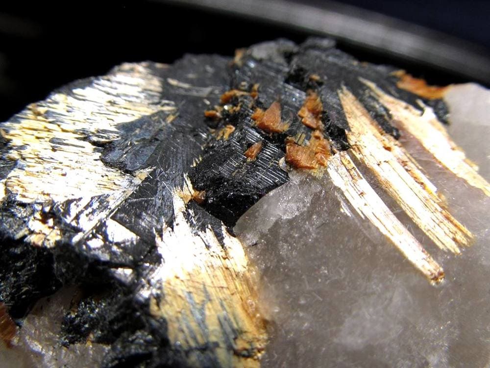 ゴールドルチル ヘマタイト 原石 母岩付き 金運