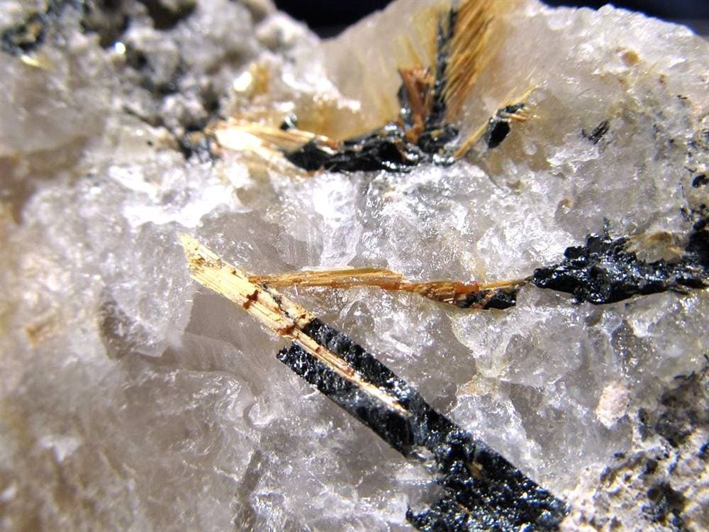 ゴールドルチル ヘマタイト 原石 母岩付き 金運