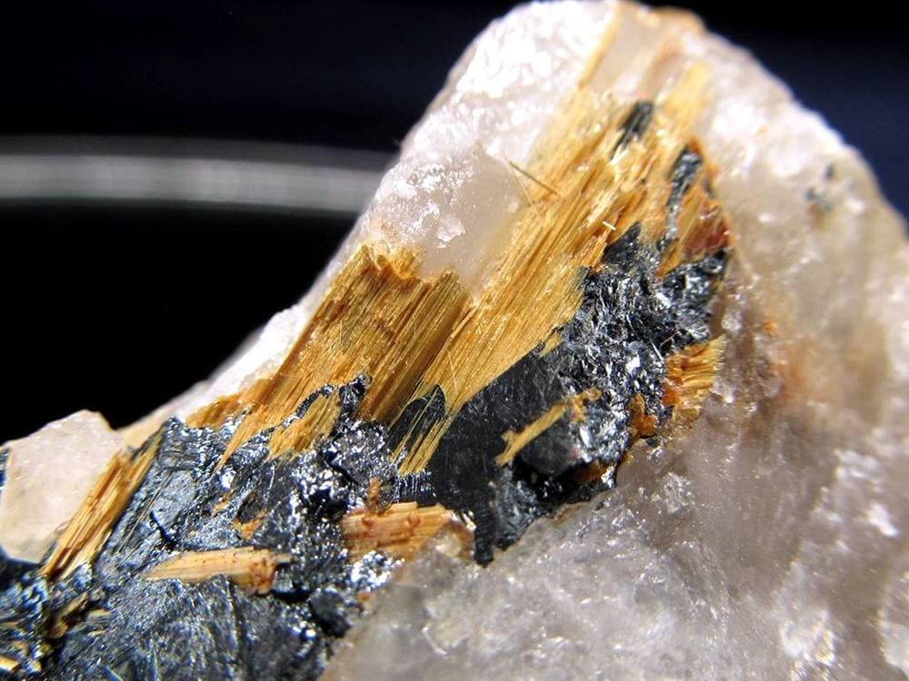 ゴールドルチル ヘマタイト 原石 母岩付き 金運