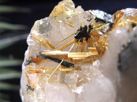 ゴールドルチル ヘマタイト 原石 母岩付き 金運