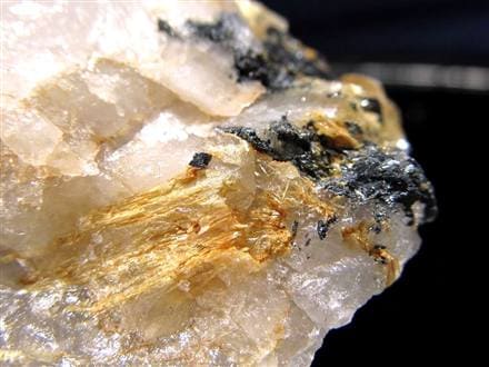 ゴールドルチル ヘマタイト 原石 母岩付き 金運