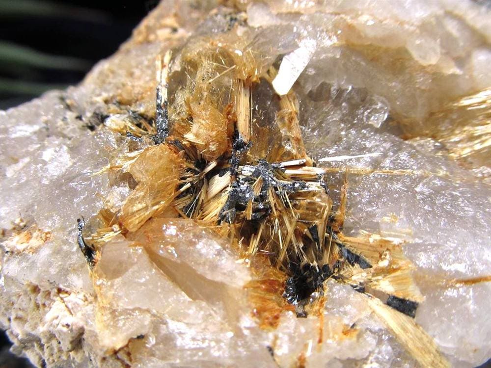 ゴールドルチル ヘマタイト 原石 母岩付き 金運