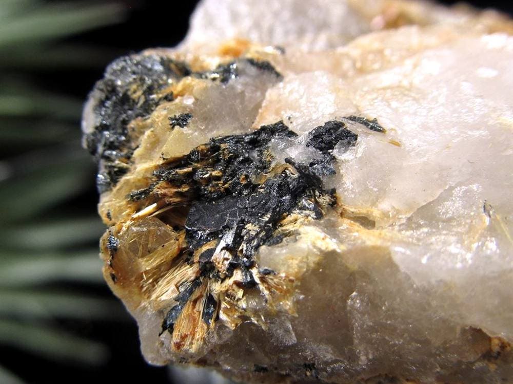 ゴールドルチル ヘマタイト 原石 母岩付き 金運