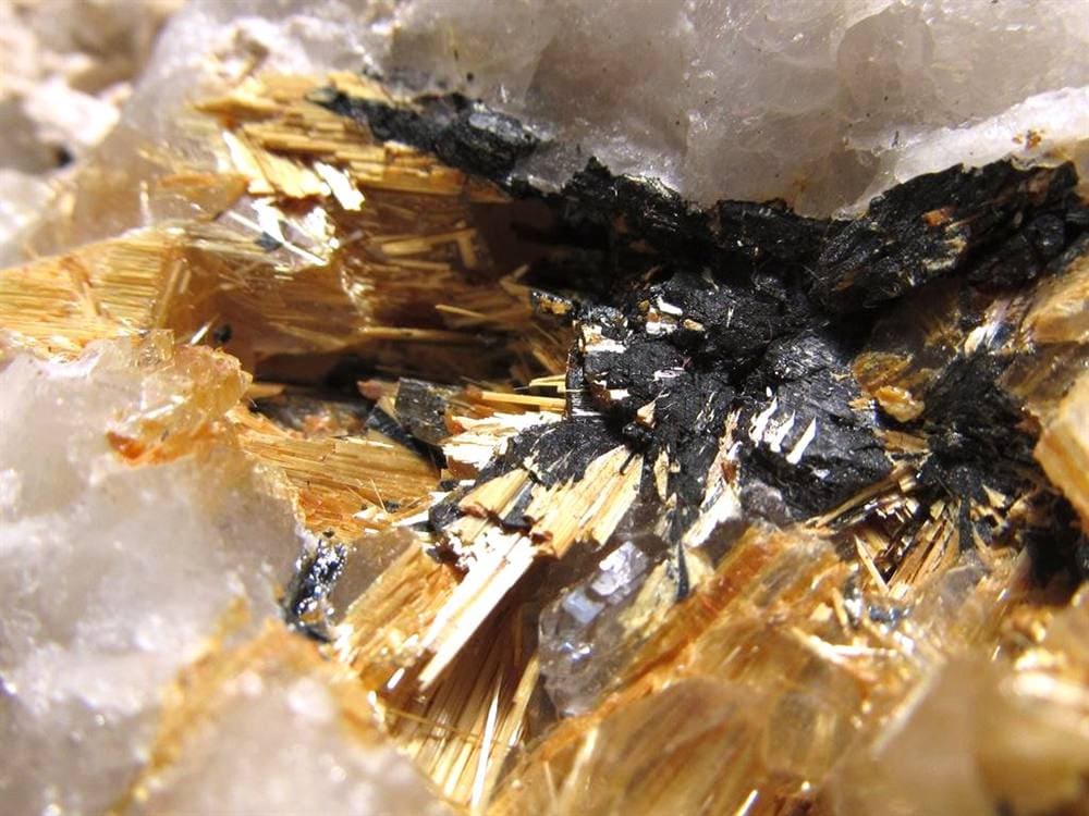 ゴールドルチル ヘマタイト 原石 母岩付き 金運