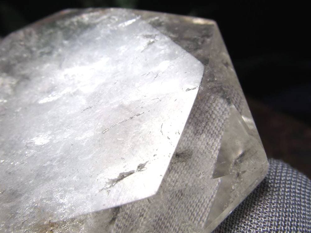 アイリスクォーツ 虹入り水晶 ヘキサゴン 六芒星 レインボー水晶