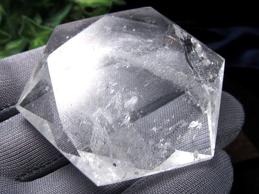 アイリスクォーツ 虹入り水晶 ヘキサゴン 六芒星 レインボー水晶