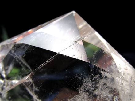 アイリスクォーツ 虹入り水晶 ヘキサゴン 六芒星 レインボー水晶