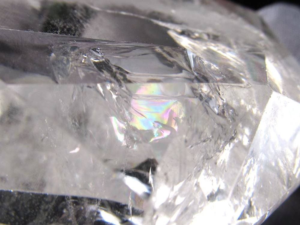 アイリスクォーツ 虹入り水晶 ヘキサゴン 六芒星 レインボー水晶