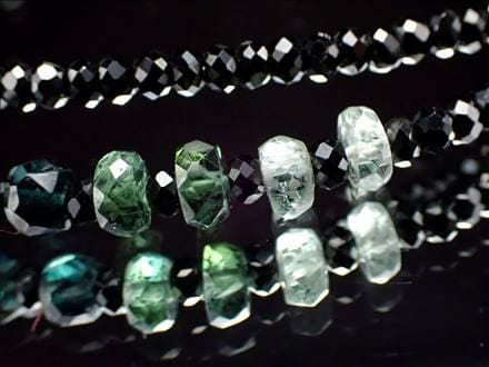 ブラックスピネル ブレスレット 尖晶石 8月の誕生石 天然石