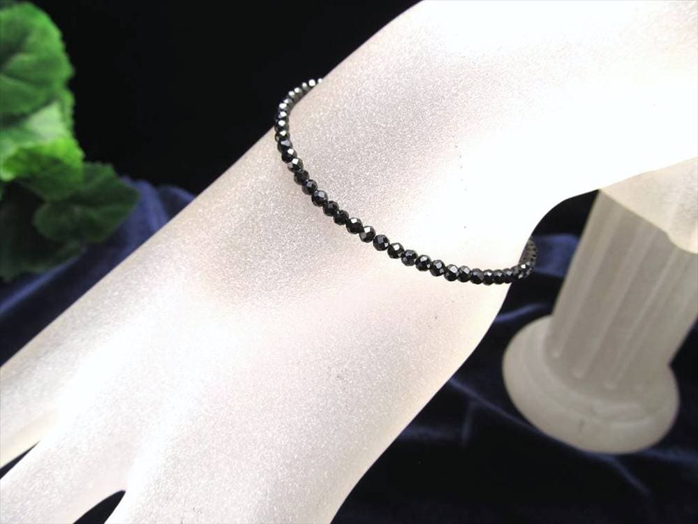 ブラックスピネル ブレスレット 尖晶石 8月の誕生石 天然石