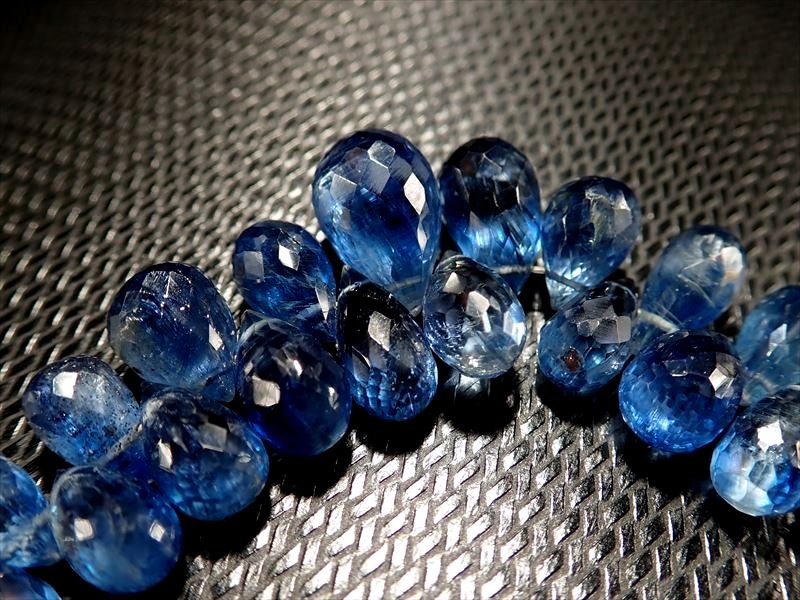 ◇希少限定入荷◇宝石質アクセサリパーツ◇極上質のジェムクオリティー