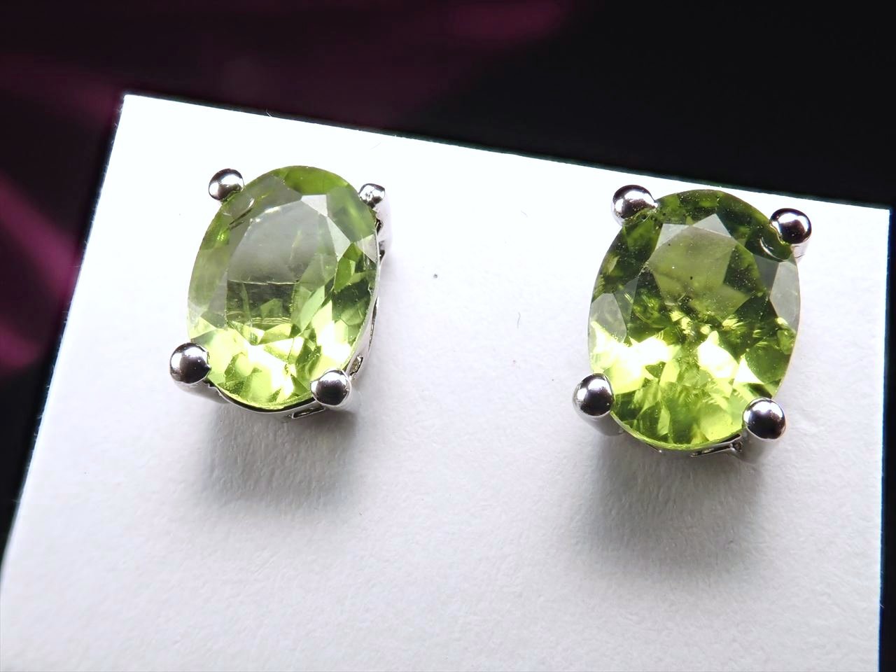 ピアス