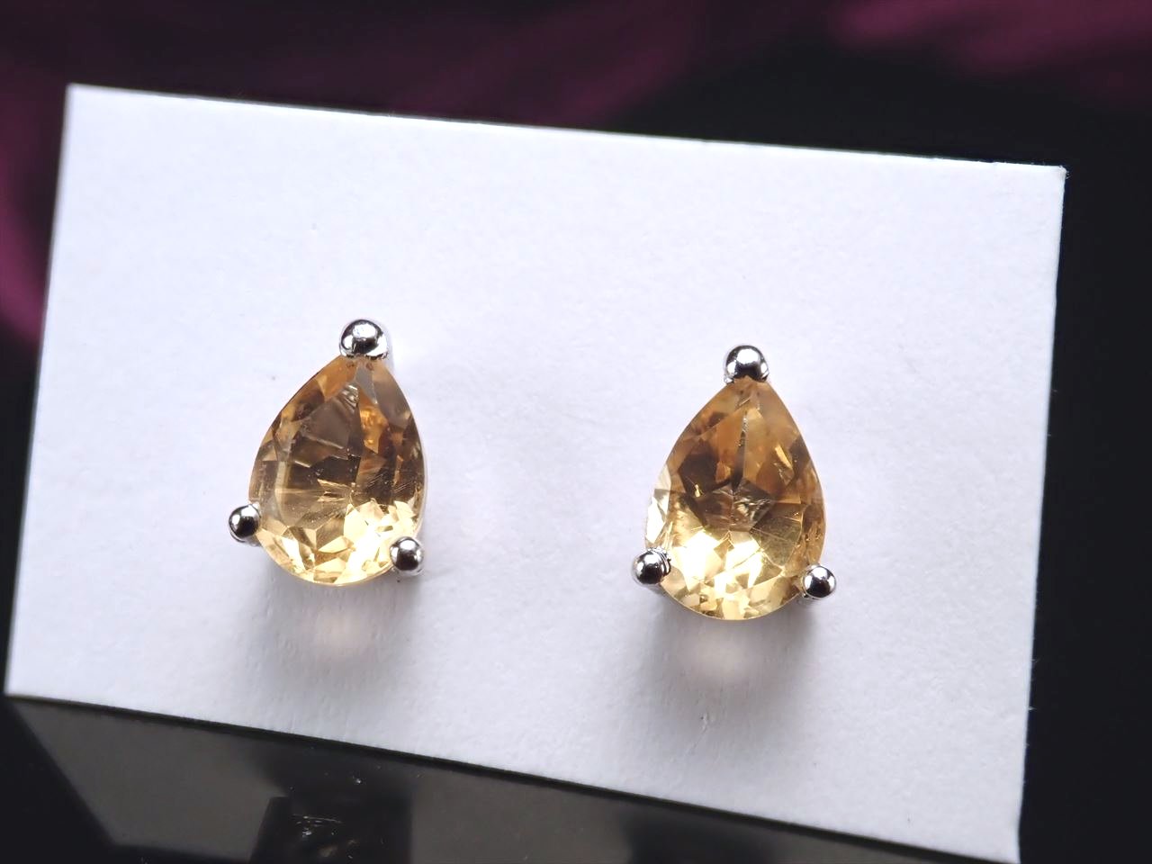 ピアス