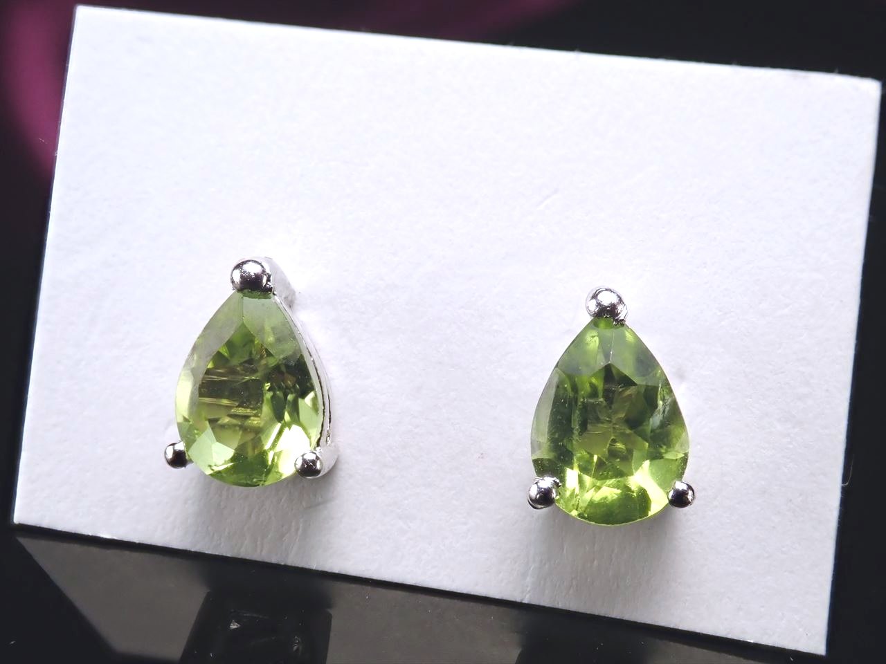 ピアス