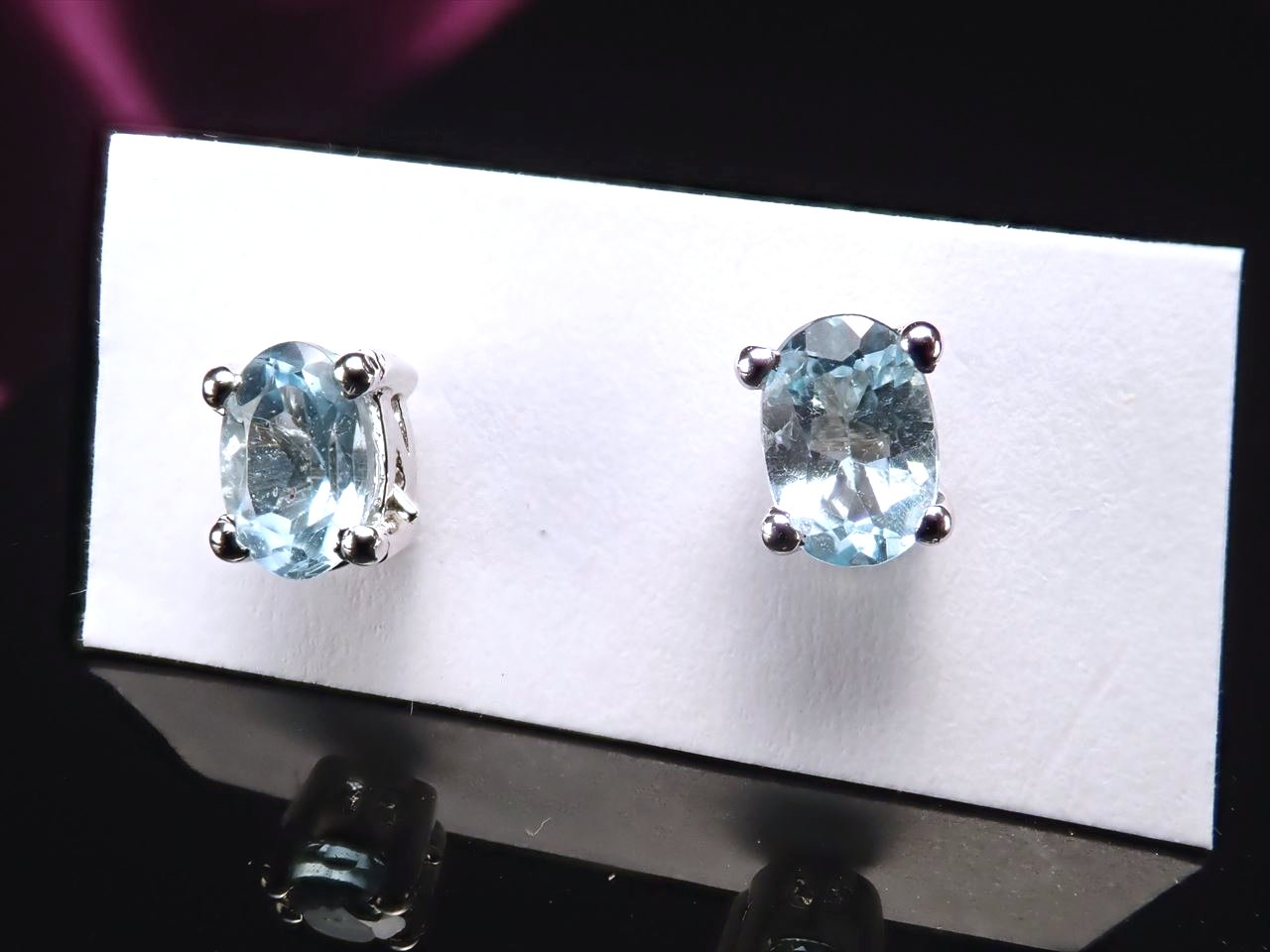 ピアス