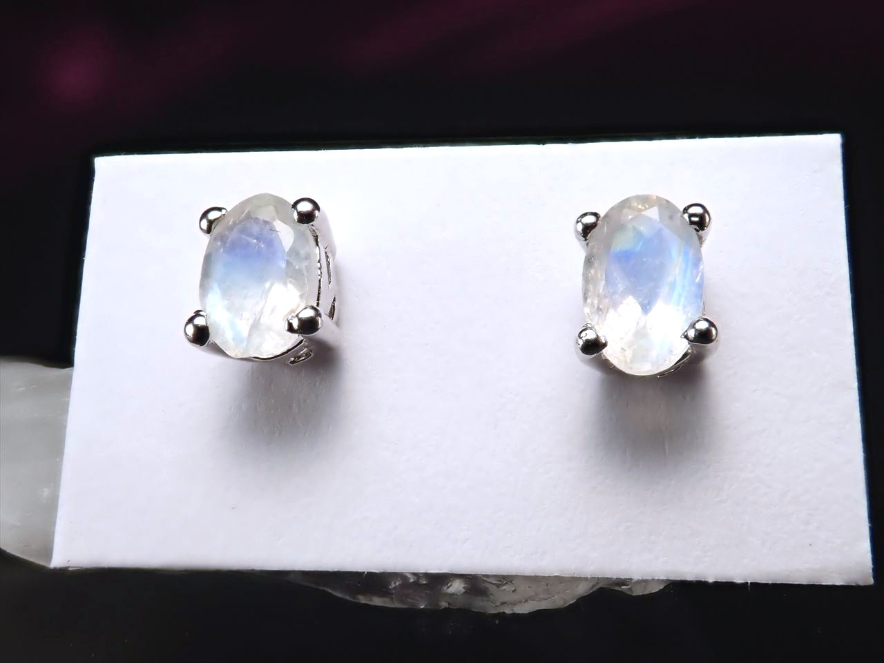 ピアス