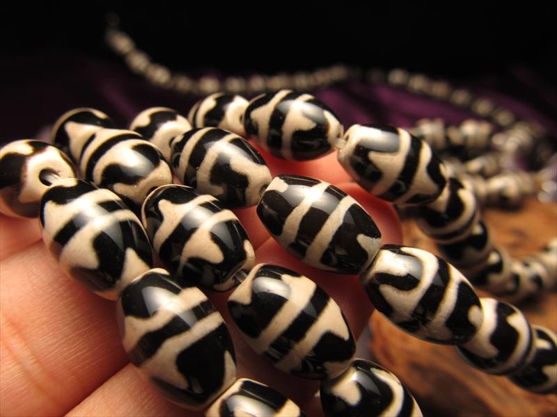 アゲート天珠連