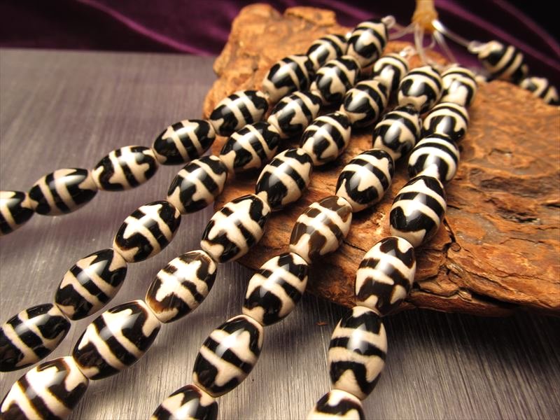 アゲート天珠連