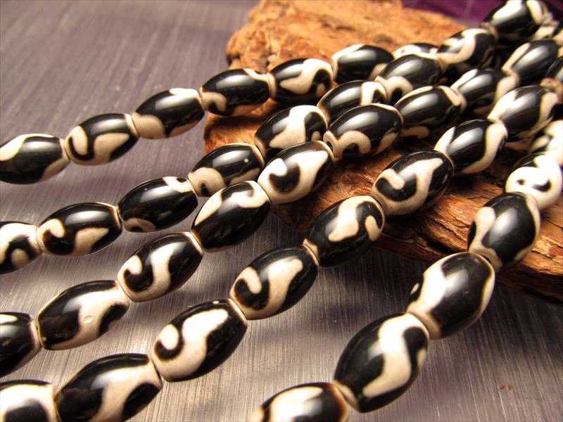 アゲート天珠連