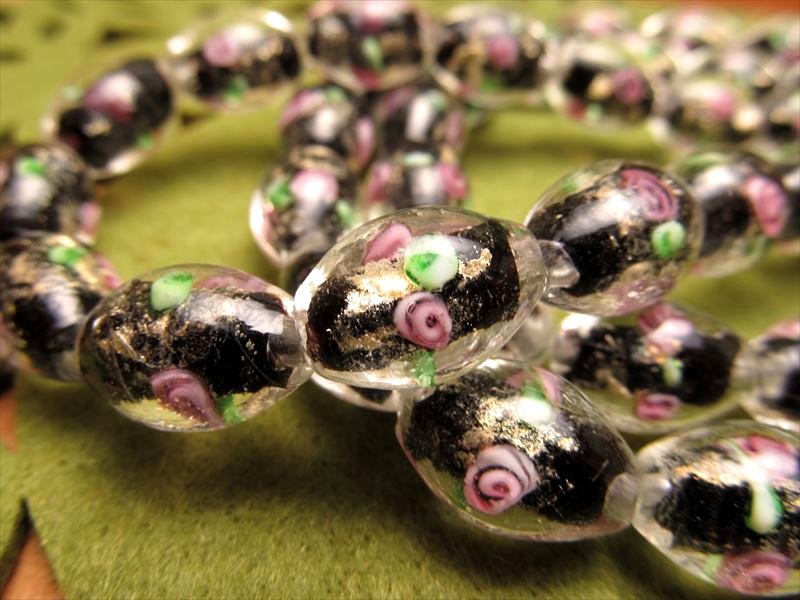 ビンテージ 両面仏様顔のトンボ玉 一連 レア 64cm ビンテージ 両面仏様顔のトンボ玉 一連 レア 64cm 人面トンボ玉｜