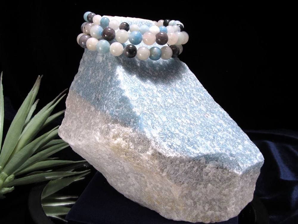 トロレアイトインクォーツ トロール石 原石 置物