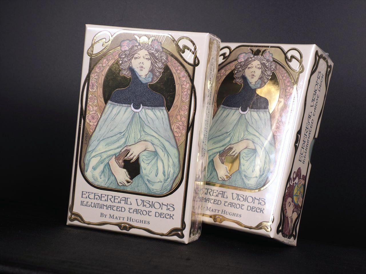 タロットカード 待望のタロットカード 入荷 メーカーオリジナル英文小冊子付き 大人気スピリチュアルアイテム 正規輸入品 エーテル ヴィジョン イルミネイティッド タロット タイプk