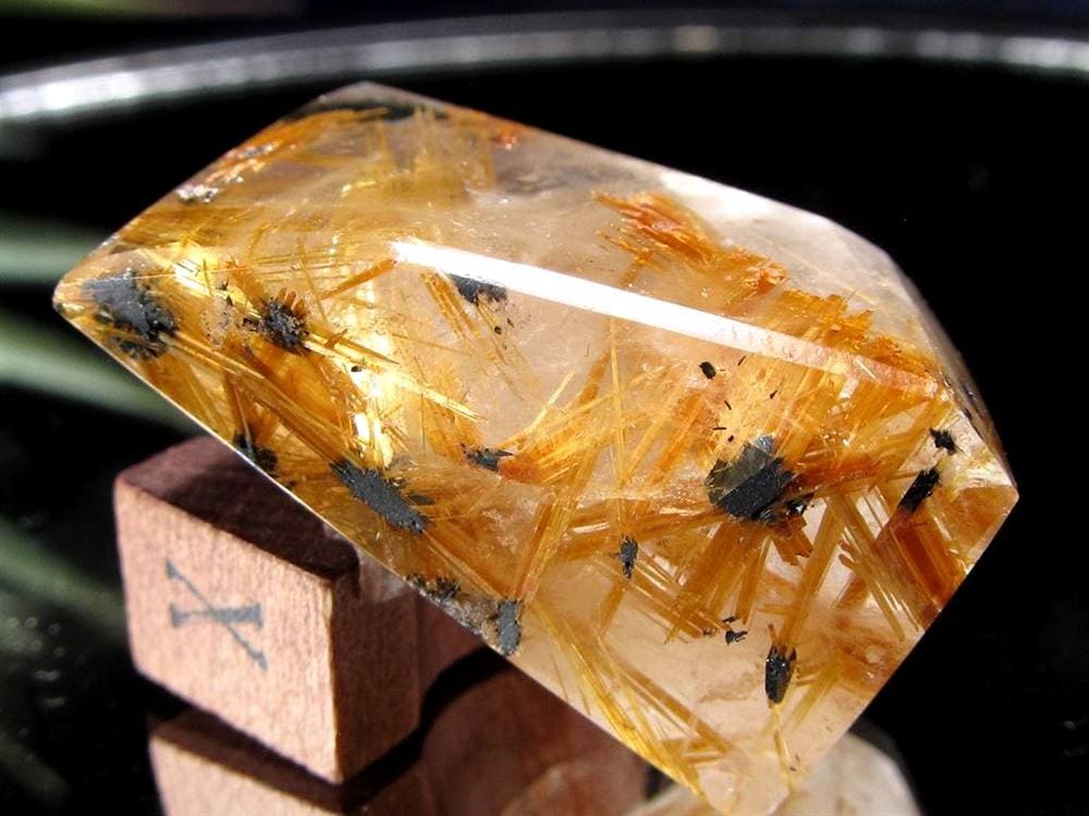 ゴールドルチルクォーツ タンブル 金針水晶 カボション ルチレイテッドクォーツ