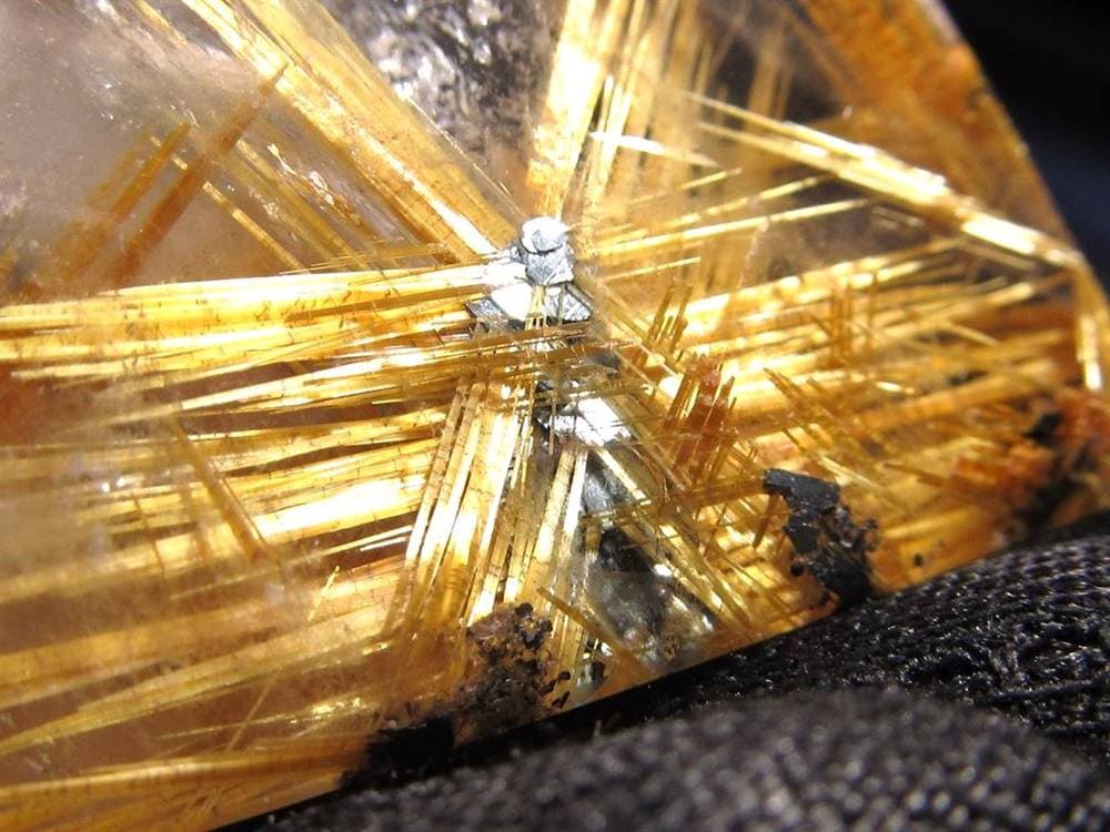 ゴールドルチルクォーツ タンブル 金針水晶 カボション ルチレイテッドクォーツ